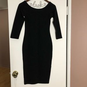 ZARA Size 28Midi dress/off the shoulders/black. Perfect for Valentines Dinner ❤️